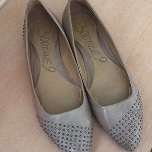 Never worn, taupe studded flats
